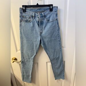 Levi’s 501 jeans size 28